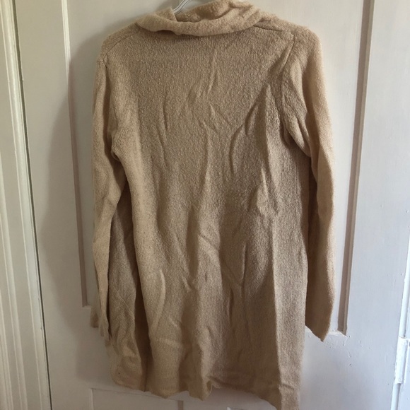 Suzy Shier cardigan - Picture 2 of 11